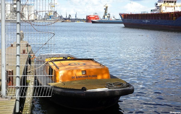Amsterdam-Westpoort - Nieuwe Hemweg, Neptunushaven - De Koperen Ploeg