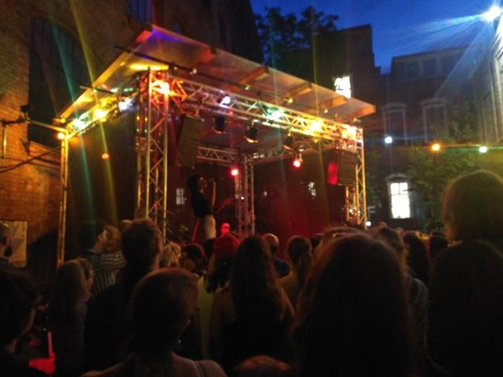 #potd Nenda @ WUK Platzkonzert http://domm.plix.at/potd/2025-08-20.html