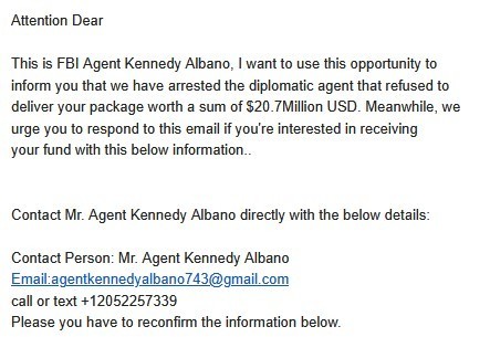 En skärmdump på ett spam mail där personen hävdar sig vara från FBI och den vill berätta att jag ska få jättemycket pengar om jag ger honom personliga uppgifter. Han har sina kontaktuppgifter utskrivna i klartext så epostlänken går till en gmail adress.