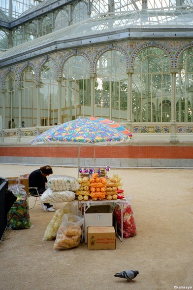 Madrid – Parque de El Retiro // venta ambulante // straatstalletje // street stall