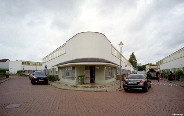 Rotterdam - De Kiefhoek - Hendrik Idoplein, Heer Arnoldstraat // arquitecto // architect J.J.P. Oud