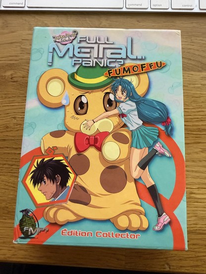 "Full Metal Panic: Fumoffu" DVD box!