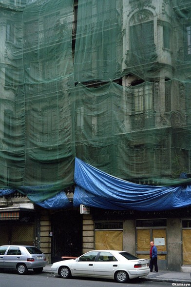 Madrid – edificio embalado // ingepakt gebouw // wrapped building