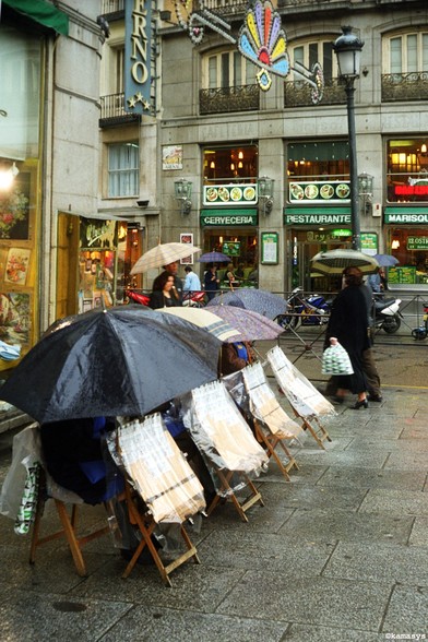 Madrid – Puerta del Sol - lootjesverkopers // vendedores O.N.C.E // lottery sales people