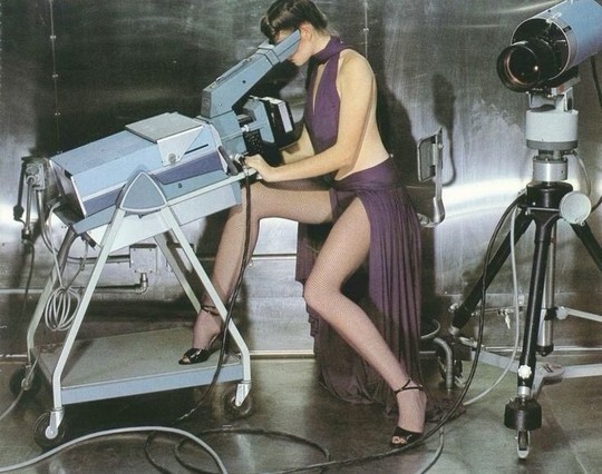 I dont remember the name of this machine but it looks cool. purple skimpy outfit