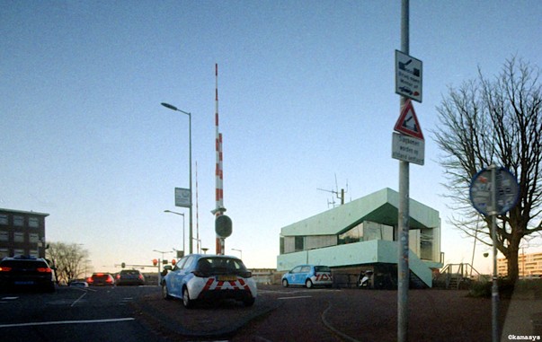 Amsterdam – Tasmanstraat - brugwachtershuis // casa del operador del puente // bridge operator's house