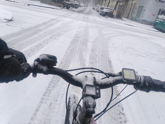 #potd Slow cycling in fresh snow (a few days ago) https://domm.plix.at/potd/2026-01-09.html