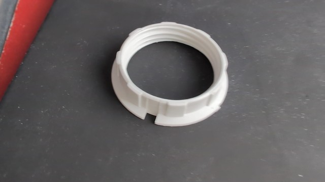 Befestigungsring für Lampenschirm