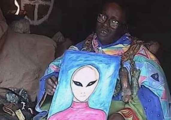In this extract from the film Celestial Knowledge Credo Mutwa speaks about aliens or greys beings known as Mantindane in Africa.