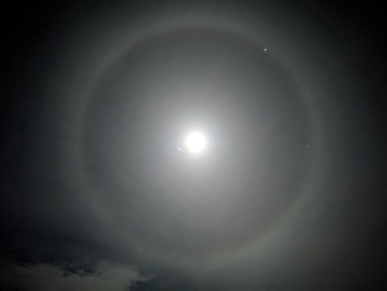 Moon circle