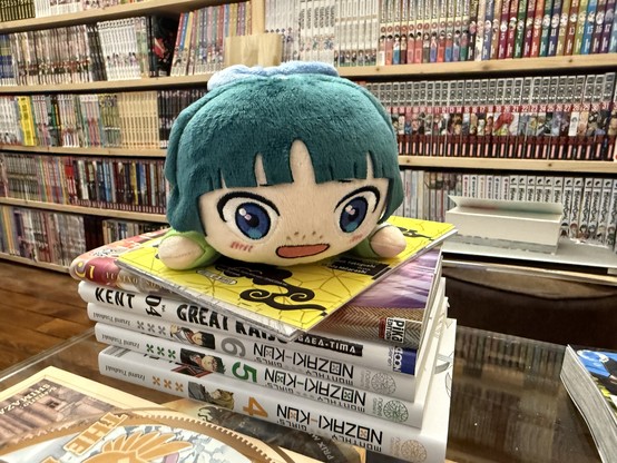 The same seen from the front. She looks happy, probably found a snake or something.