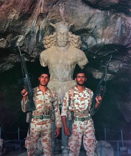 G3 battle rifles, camo white with brown splotches