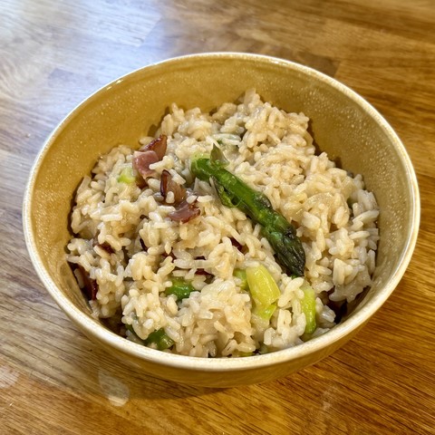 A bowl of bacon & asparagus risotto I just made. It’s usually pancetta but I had leftover bacon.