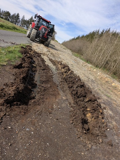 What remains in the Earth after a van is no longer stuck