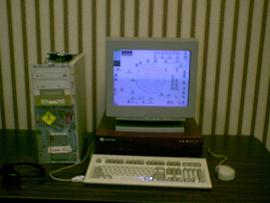 as described
the PC is covered in stickers and marker writing
the SGI has a desktop wallpaper stolen from Pete's Compendium of Knowledge: https://web.archive.org/web/19980521084527/http://www.compendium.org/Gallery/shirt_art_2.html