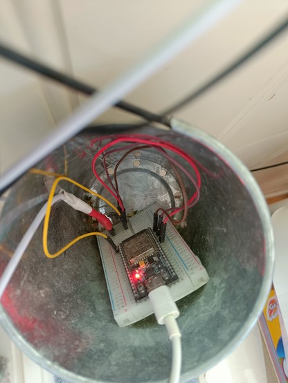 Picture of a breadboard with esp32 and jumper wires.