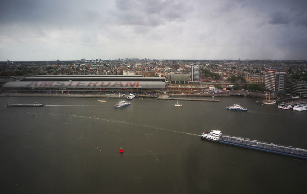 Amsterdam - A'DAM Lookout - het IJ - Centraal Station