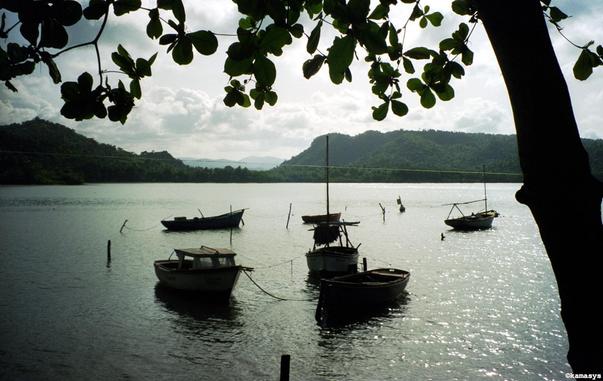 Cuba - Baracoa – Bahía de Mata - barcas