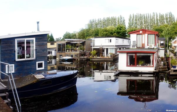 Amsterdam – IJsbaanpad - woonboot // barco vivienda // house boat