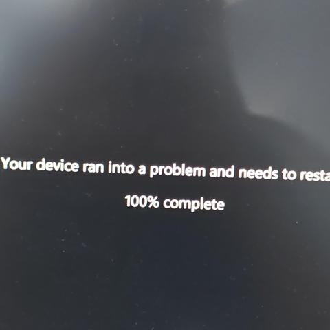 An Windows machine "ran into a problem and need to restart"